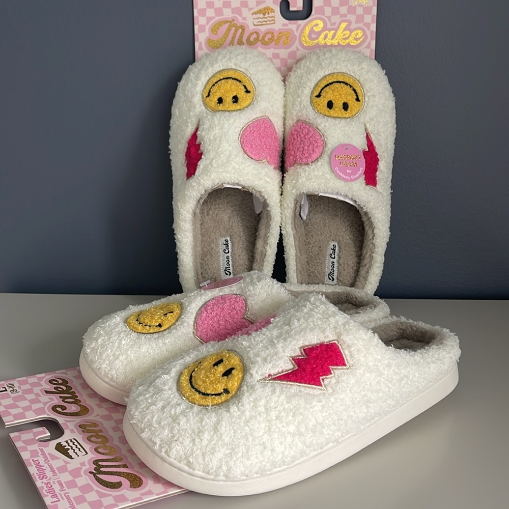 Moon Cake Ladies Memory Foam Slippers, NWT - Picture 6 of 7